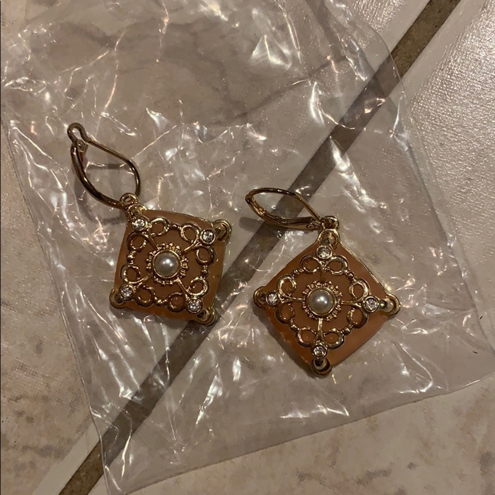 Gold tone orange stone Avon earrings